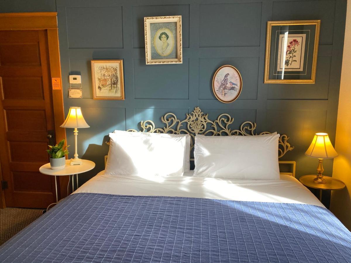 Hotel Vendome Prescott Extérieur photo