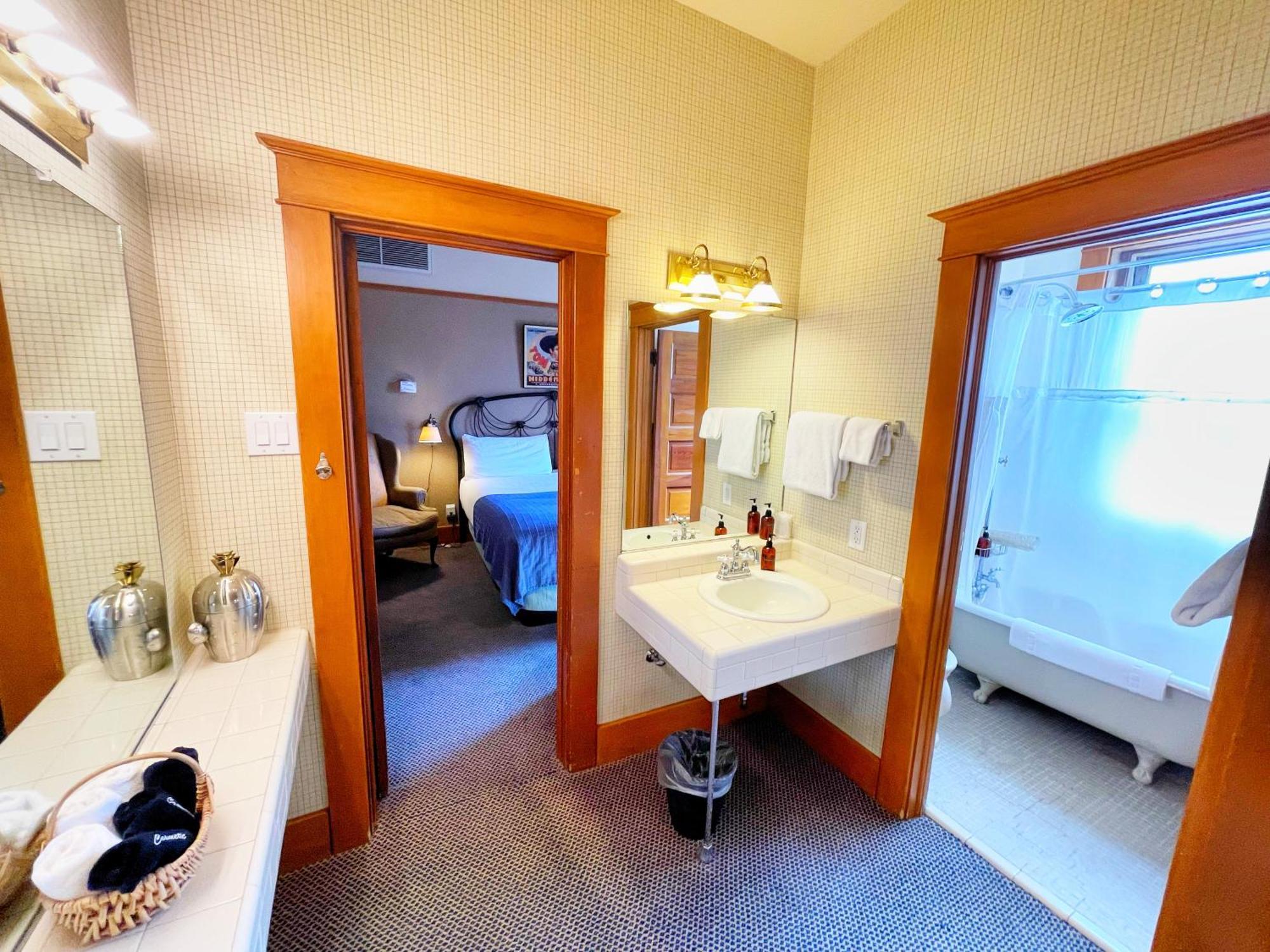 Hotel Vendome Prescott Extérieur photo
